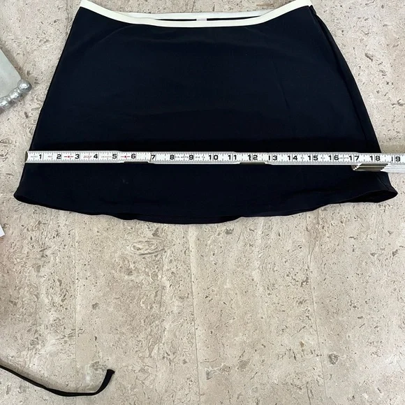 Victoria’s Secret skirt cover-up - Picture 4 of 6